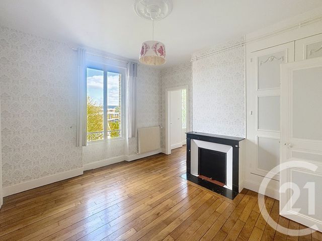 Appartement F3 &agrave; louer - 3 pi&egrave;ces - 80,77 m2 - Chalons En Champagne - 51 - CHAMPAGNE-ARDENNE