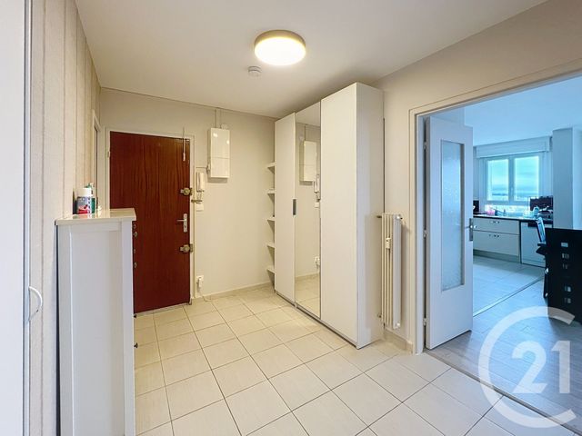 Appartement F4 à louer - 5 pièces - 95,55 m2 - St Memmie - 51 - CHAMPAGNE-ARDENNE