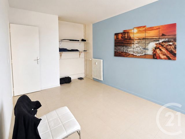 Appartement F3 bis &agrave; vendre - 3 pi&egrave;ces - 75,90 m2 - Fagnieres - 51 - CHAMPAGNE-ARDENNE