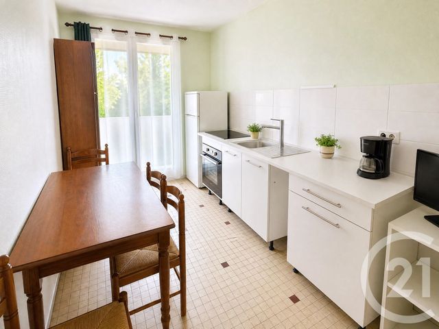 Appartement F3 bis &agrave; vendre - 3 pi&egrave;ces - 75,90 m2 - Fagnieres - 51 - CHAMPAGNE-ARDENNE