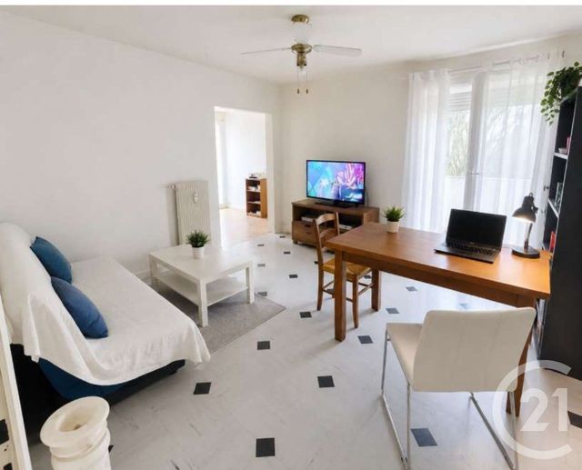 Appartement F3 bis &agrave; vendre - 3 pi&egrave;ces - 75,90 m2 - Fagnieres - 51 - CHAMPAGNE-ARDENNE