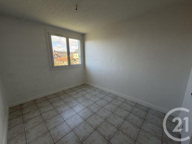 Appartement F4 &agrave; vendre - 4 pi&egrave;ces - 77,82 m2 - Chalons En Champagne - 51 - CHAMPAGNE-ARDENNE