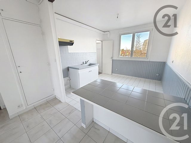 Appartement F4 &agrave; vendre - 4 pi&egrave;ces - 77,82 m2 - Chalons En Champagne - 51 - CHAMPAGNE-ARDENNE