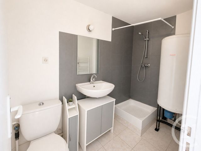 Appartement F2 &agrave; vendre - 2 pi&egrave;ces - 54 m2 - Chalons En Champagne - 51 - CHAMPAGNE-ARDENNE