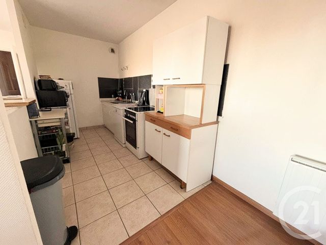 Appartement F4 &agrave; vendre - 4 pi&egrave;ces - 68,89 m2 - Chalons En Champagne - 51 - CHAMPAGNE-ARDENNE