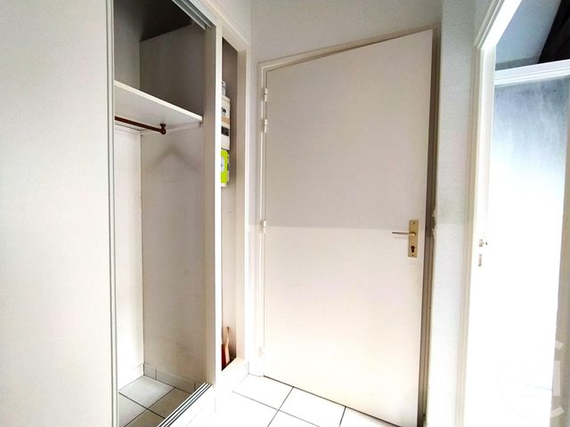 Appartement F1 &agrave; louer - 1 pi&egrave;ce - 21,44 m2 - Chalons En Champagne - 51 - CHAMPAGNE-ARDENNE
