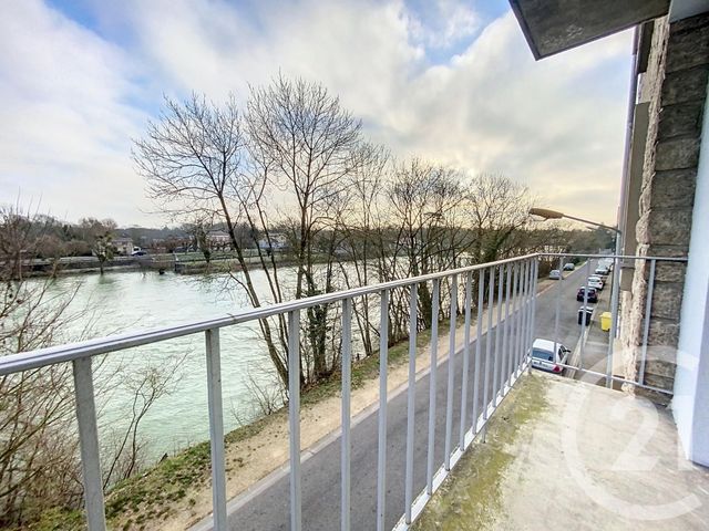 Appartement &agrave; louer - 4 pi&egrave;ces - 65,60 m2 - Chalons En Champagne - 51 - CHAMPAGNE-ARDENNE