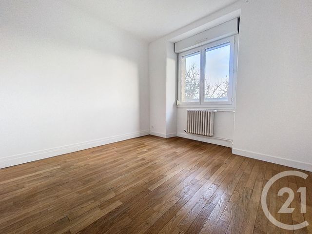 Appartement &agrave; louer - 4 pi&egrave;ces - 65,60 m2 - Chalons En Champagne - 51 - CHAMPAGNE-ARDENNE