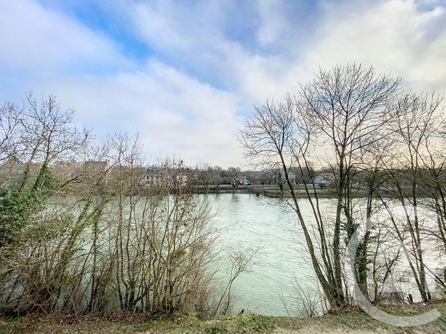 Appartement &agrave; louer - 4 pi&egrave;ces - 65,60 m2 - Chalons En Champagne - 51 - CHAMPAGNE-ARDENNE