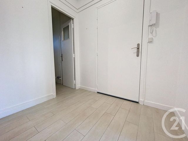 Appartement &agrave; louer - 4 pi&egrave;ces - 65,60 m2 - Chalons En Champagne - 51 - CHAMPAGNE-ARDENNE