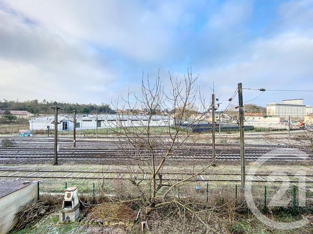 Appartement &agrave; louer - 4 pi&egrave;ces - 65,60 m2 - Chalons En Champagne - 51 - CHAMPAGNE-ARDENNE