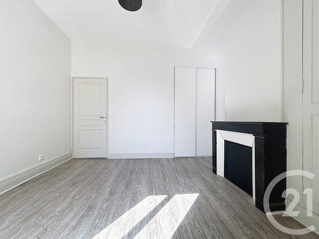 Appartement F2 &agrave; vendre - 2 pi&egrave;ces - 60 m2 - Chalons En Champagne - 51 - CHAMPAGNE-ARDENNE