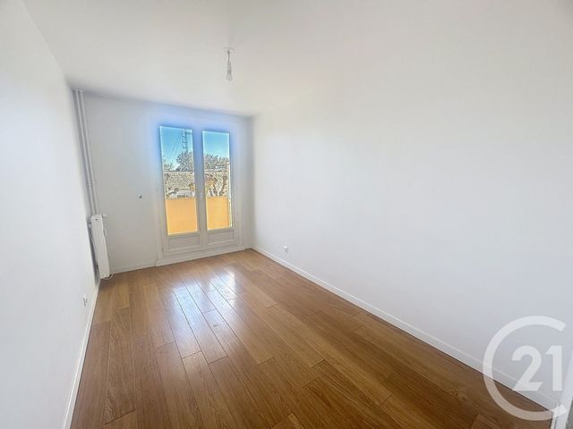 Appartement F3 &agrave; louer - 3 pi&egrave;ces - 59,56 m2 - Chalons En Champagne - 51 - CHAMPAGNE-ARDENNE