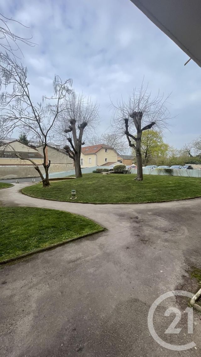 Appartement F2 &agrave; vendre - 2 pi&egrave;ces - 42 m2 - Chalons En Champagne - 51 - CHAMPAGNE-ARDENNE