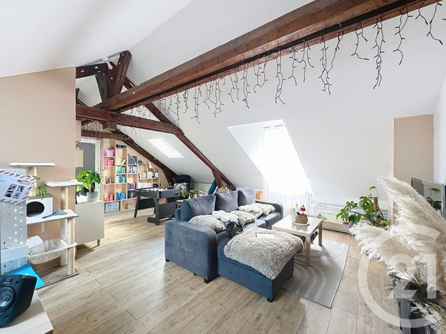 Appartement &agrave; louer - 4 pi&egrave;ces - 84,05 m2 - Chalons En Champagne - 51 - CHAMPAGNE-ARDENNE