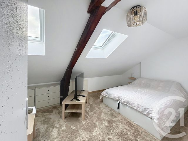 Appartement &agrave; louer - 4 pi&egrave;ces - 84,05 m2 - Chalons En Champagne - 51 - CHAMPAGNE-ARDENNE