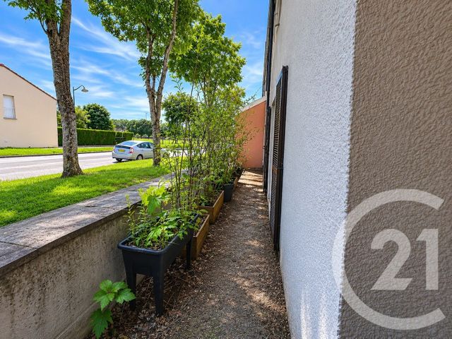 Maison &agrave; louer - 4 pi&egrave;ces - 97,57 m2 - Sezanne - 51 - CHAMPAGNE-ARDENNE