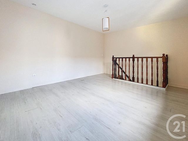 Appartement Duplex &agrave; louer - 2 pi&egrave;ces - 45,45 m2 - Chalons En Champagne - 51 - CHAMPAGNE-ARDENNE