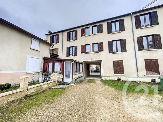 Appartement &agrave; louer - 3 pi&egrave;ces - 77,86 m2 - Chalons En Champagne - 51 - CHAMPAGNE-ARDENNE