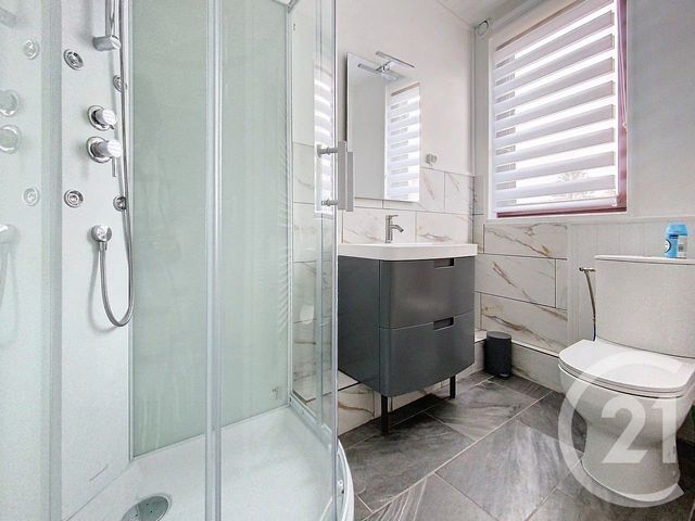 Appartement &agrave; louer - 3 pi&egrave;ces - 77,86 m2 - Chalons En Champagne - 51 - CHAMPAGNE-ARDENNE