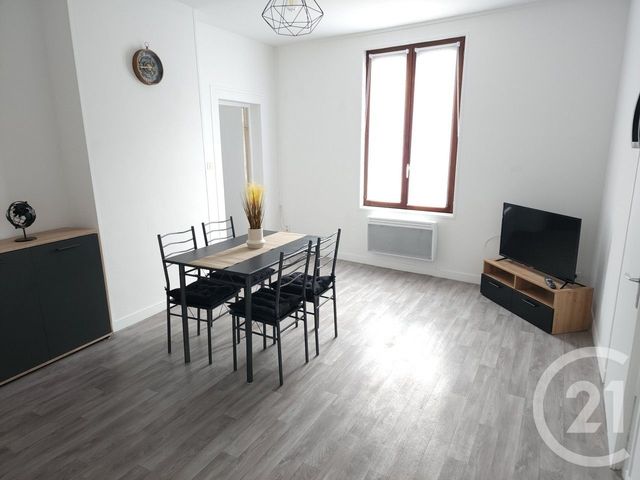 Appartement &agrave; louer - 3 pi&egrave;ces - 77,86 m2 - Chalons En Champagne - 51 - CHAMPAGNE-ARDENNE