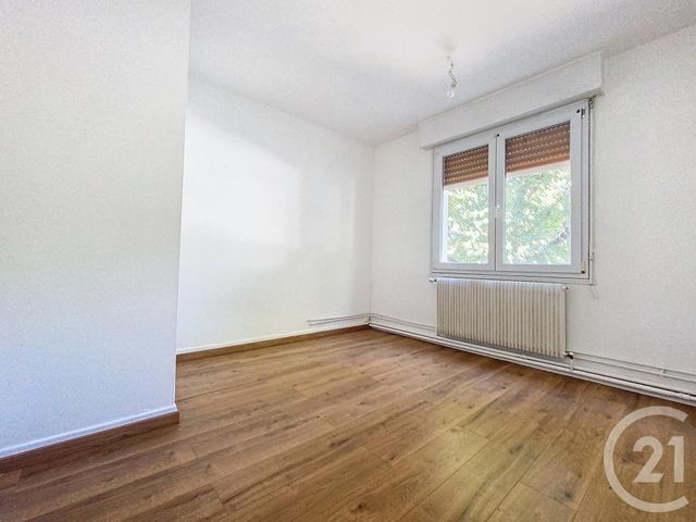 Appartement F3 &agrave; louer - 3 pi&egrave;ces - 61,48 m2 - Chalons En Champagne - 51 - CHAMPAGNE-ARDENNE