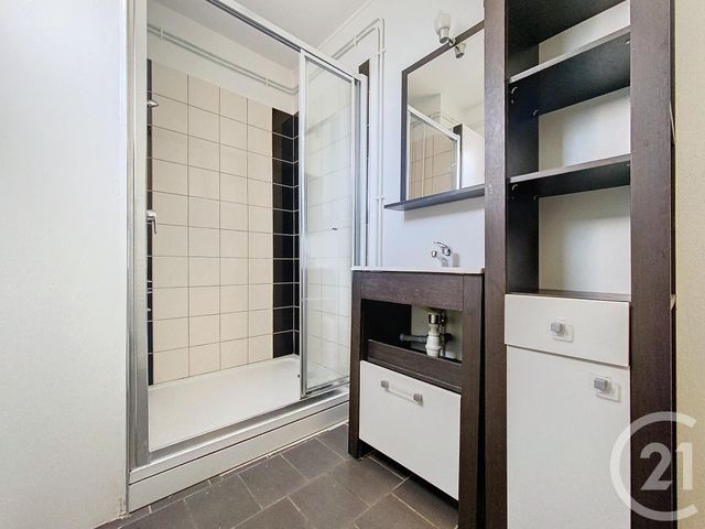 Appartement F3 &agrave; louer - 3 pi&egrave;ces - 61,48 m2 - Chalons En Champagne - 51 - CHAMPAGNE-ARDENNE