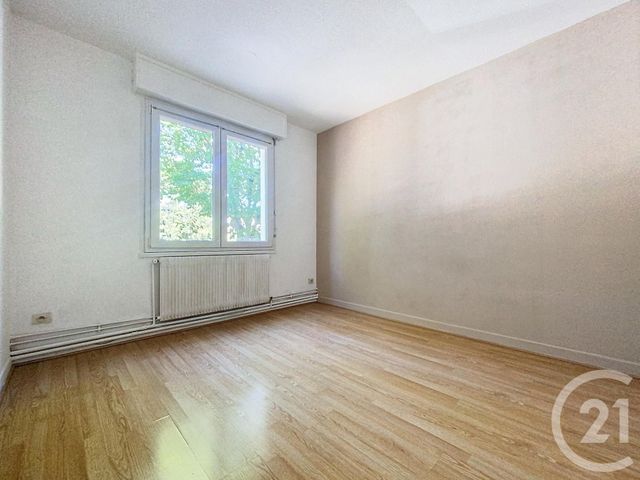 Appartement F3 &agrave; louer - 3 pi&egrave;ces - 61,48 m2 - Chalons En Champagne - 51 - CHAMPAGNE-ARDENNE