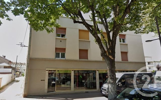 Appartement F3 &agrave; louer - 3 pi&egrave;ces - 61,48 m2 - Chalons En Champagne - 51 - CHAMPAGNE-ARDENNE