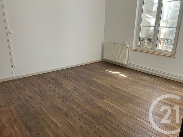 Appartement &agrave; louer - 4 pi&egrave;ces - 85 m2 - Chalons En Champagne - 51 - CHAMPAGNE-ARDENNE
