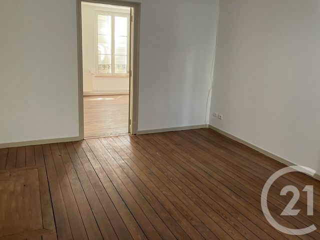 Appartement &agrave; louer - 4 pi&egrave;ces - 85 m2 - Chalons En Champagne - 51 - CHAMPAGNE-ARDENNE
