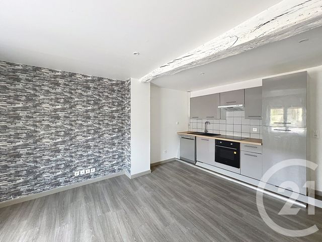 Appartement &agrave; louer - 2 pi&egrave;ces - 60,09 m2 - Chalons En Champagne - 51 - CHAMPAGNE-ARDENNE
