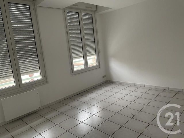 Appartement F3 &agrave; louer - 3 pi&egrave;ces - 61,15 m2 - Chalons En Champagne - 51 - CHAMPAGNE-ARDENNE
