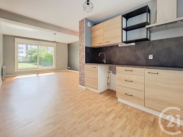 Appartement F2 &agrave; louer - 2 pi&egrave;ces - 51,99 m2 - Chalons En Champagne - 51 - CHAMPAGNE-ARDENNE