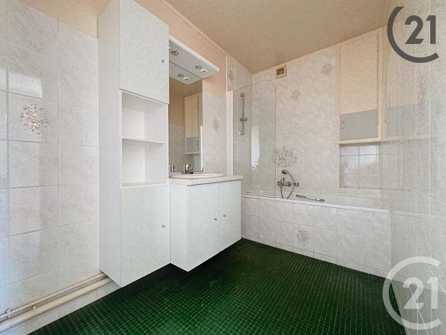 Appartement F2 &agrave; louer - 2 pi&egrave;ces - 50,46 m2 - Chalons En Champagne - 51 - CHAMPAGNE-ARDENNE