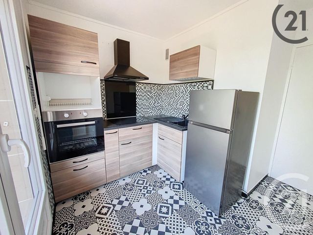 Appartement F2 &agrave; louer - 2 pi&egrave;ces - 50,46 m2 - Chalons En Champagne - 51 - CHAMPAGNE-ARDENNE
