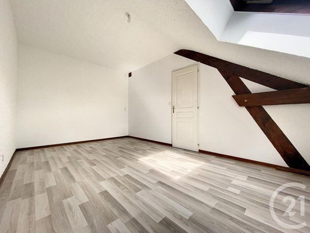 Appartement F4 &agrave; louer - 4 pi&egrave;ces - 97,37 m2 - Chalons En Champagne - 51 - CHAMPAGNE-ARDENNE