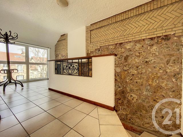Appartement F4 &agrave; louer - 4 pi&egrave;ces - 97,37 m2 - Chalons En Champagne - 51 - CHAMPAGNE-ARDENNE