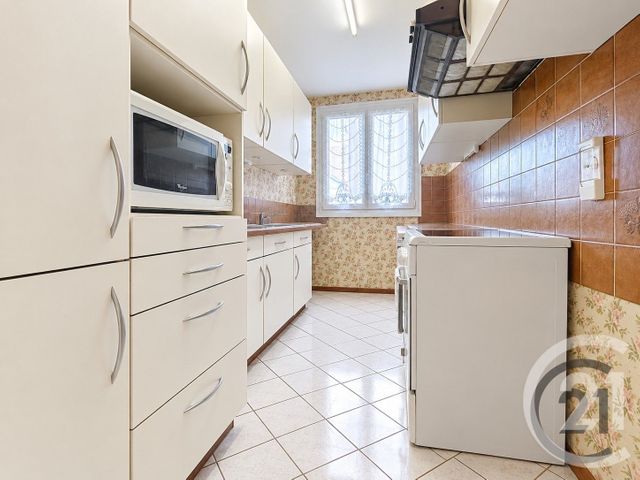 Appartement &agrave; vendre - 3 pi&egrave;ces - 60,56 m2 - Chalons En Champagne - 51 - CHAMPAGNE-ARDENNE