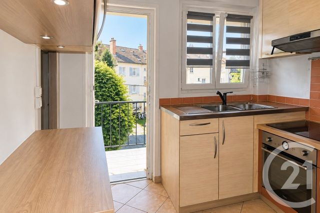 Appartement F5 &agrave; vendre - 5 pi&egrave;ces - 96,33 m2 - Chalons En Champagne - 51 - CHAMPAGNE-ARDENNE