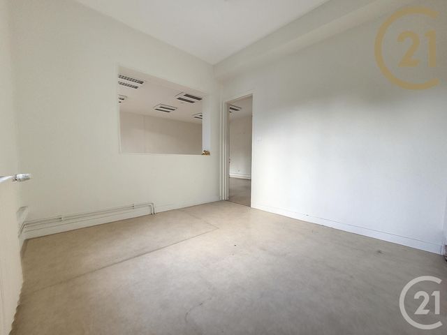 Maison à vendre - 4 pièces - 160,38 m2 - Lillebonne - 76 - HAUTE-NORMANDIE