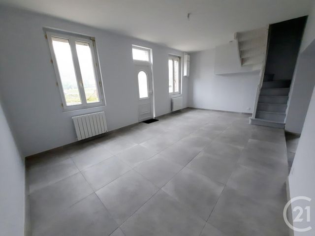 Maison &agrave; louer - 4 pi&egrave;ces - 62,25 m2 - Lillebonne - 76 - HAUTE-NORMANDIE