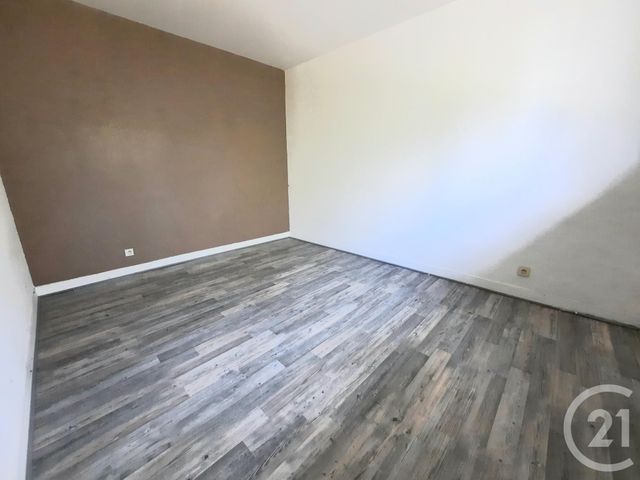 Appartement F4 &agrave; louer - 4 pi&egrave;ces - 95 m2 - Bolbec - 76 - HAUTE-NORMANDIE