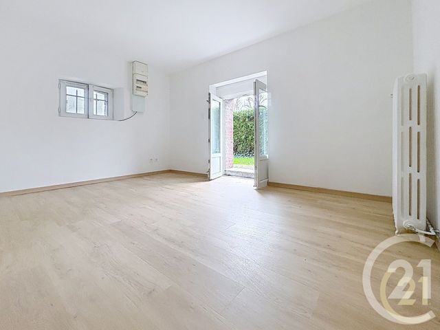 Appartement &agrave; louer - 21 pi&egrave;ces - 32,62 m2 - Lillebonne - 76 - HAUTE-NORMANDIE