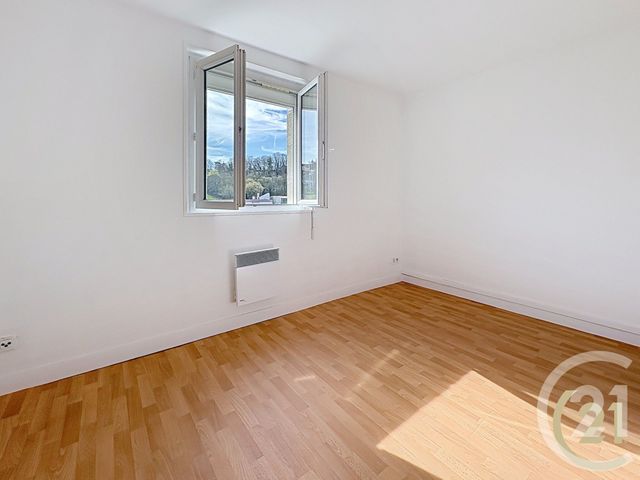 Appartement F2 &agrave; louer - 2 pi&egrave;ces - 42 m2 - Bolbec - 76 - HAUTE-NORMANDIE