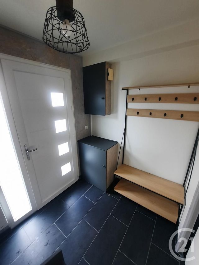 Appartement &agrave; louer - 2 pi&egrave;ces - 27,24 m2 - Lillebonne - 76 - HAUTE-NORMANDIE