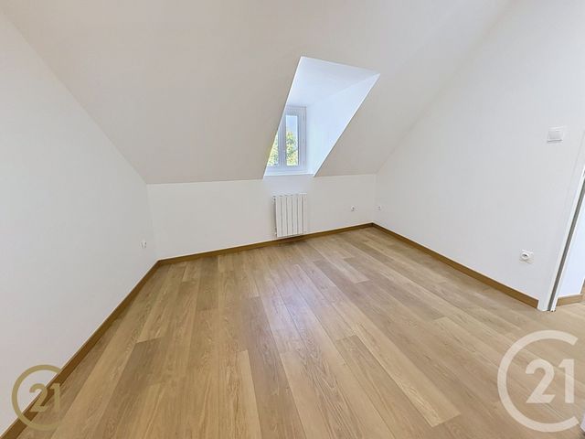 Appartement &agrave; louer - 2 pi&egrave;ces - 25,87 m2 - Lillebonne - 76 - HAUTE-NORMANDIE