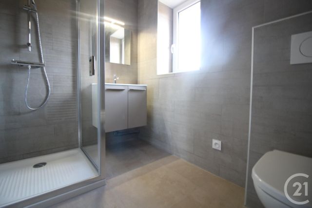 Maison &agrave; louer - 4 pi&egrave;ces - 82,84 m2 - Melamare - 76 - HAUTE-NORMANDIE