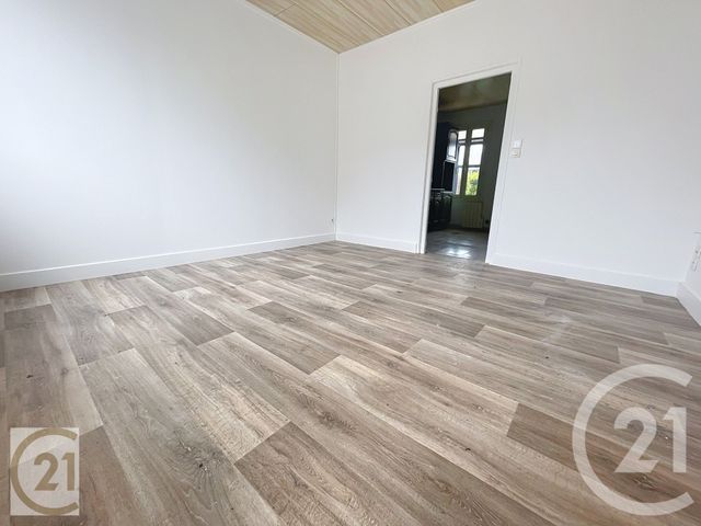 Maison &agrave; louer - 4 pi&egrave;ces - 75 m2 - La Frenaye - 76 - HAUTE-NORMANDIE