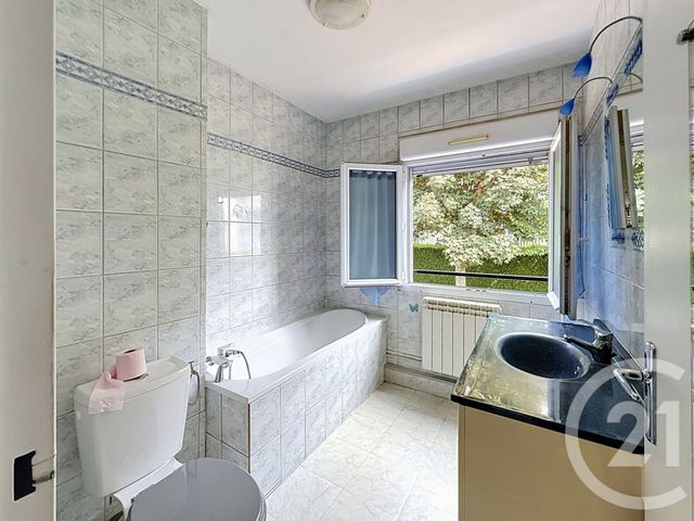 Maison &agrave; vendre - 6 pi&egrave;ces - 121 m2 - Lillebonne - 76 - HAUTE-NORMANDIE